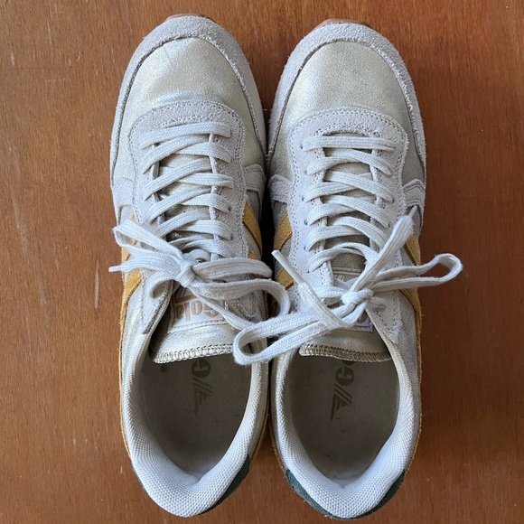 Gola Classics Women’s Daytona Blaze Sneaker — Size 9 - Picture 6 of 11